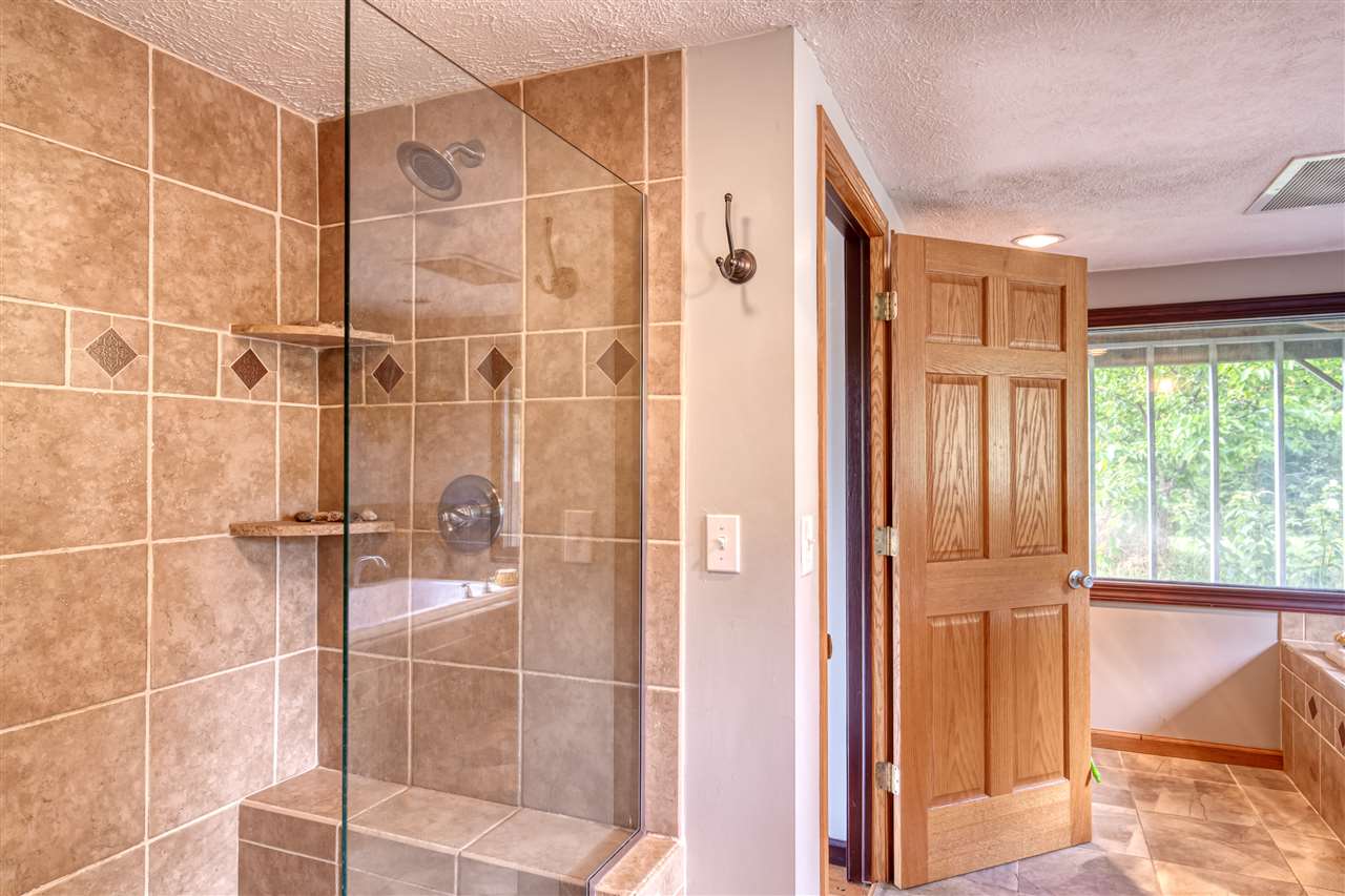 3863 East White Road Cedar, MI 49621 - Photo 17 of 37 1873622-16.JPG