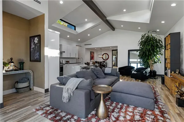 $1,575,000 | 17929 Martha Street, Encino, CA 91316