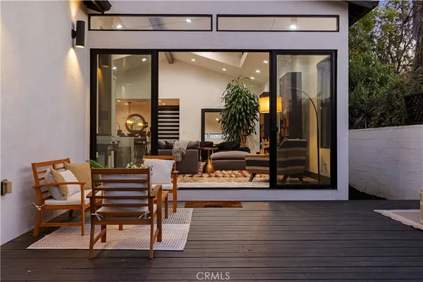 $1,575,000 | 17929 Martha Street, Encino, CA 91316