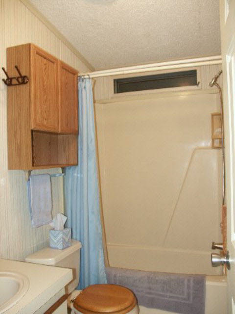1812 Cristo Loop Lillian, AL 36549 - Photo 13 of 22 Guest Bath