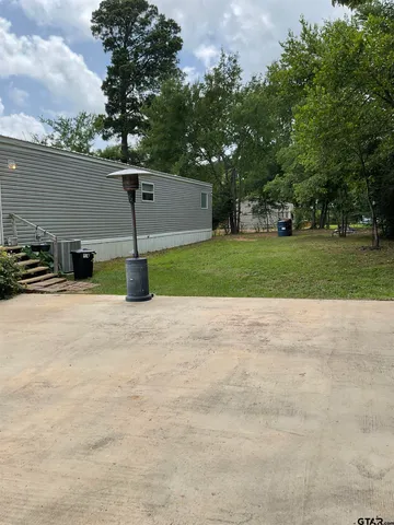 a view of a outdoor space