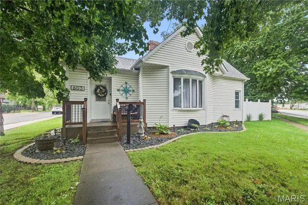 $140,000 | 603 East Main Street, Staunton, IL 62088