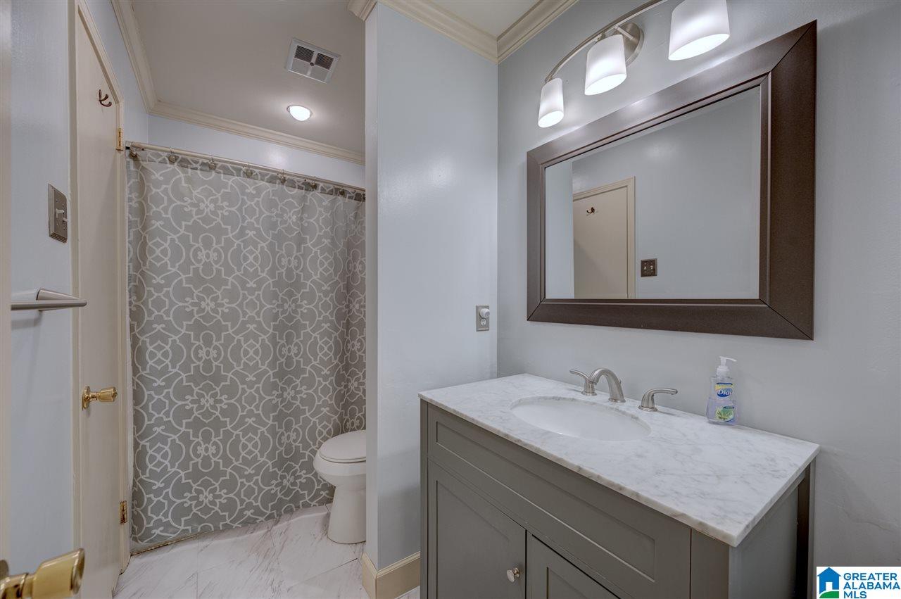 5532 Hunters Hill Road Birmingham, AL 35210 - Photo 22 of 35