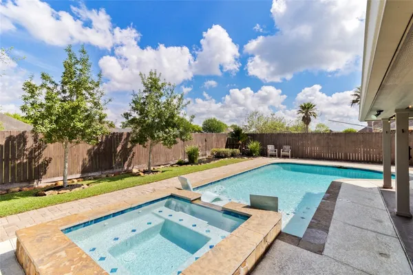 $369,999 | 144 Dove Trail, Richwood, TX 77531