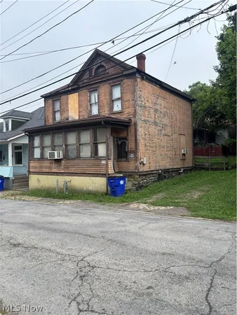 $29,900 | 229 West 9th Street, East Liverpool, OH 43920