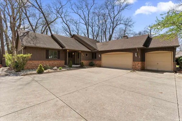 $424,900 | 2319 Grant Street, Elkhart, IN 46514