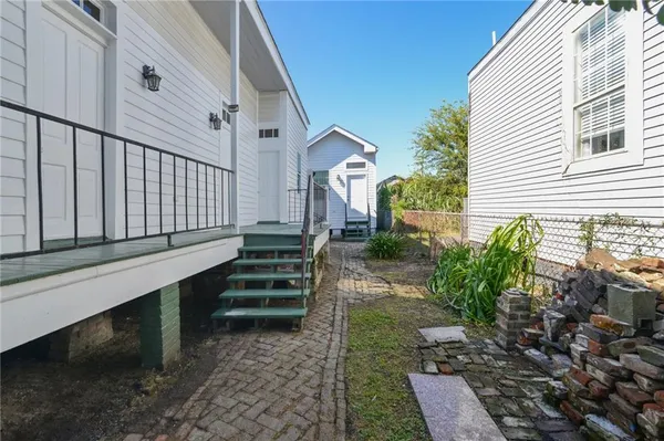 $310,000 | 527 South Galvez Street, New Orleans, LA 70119