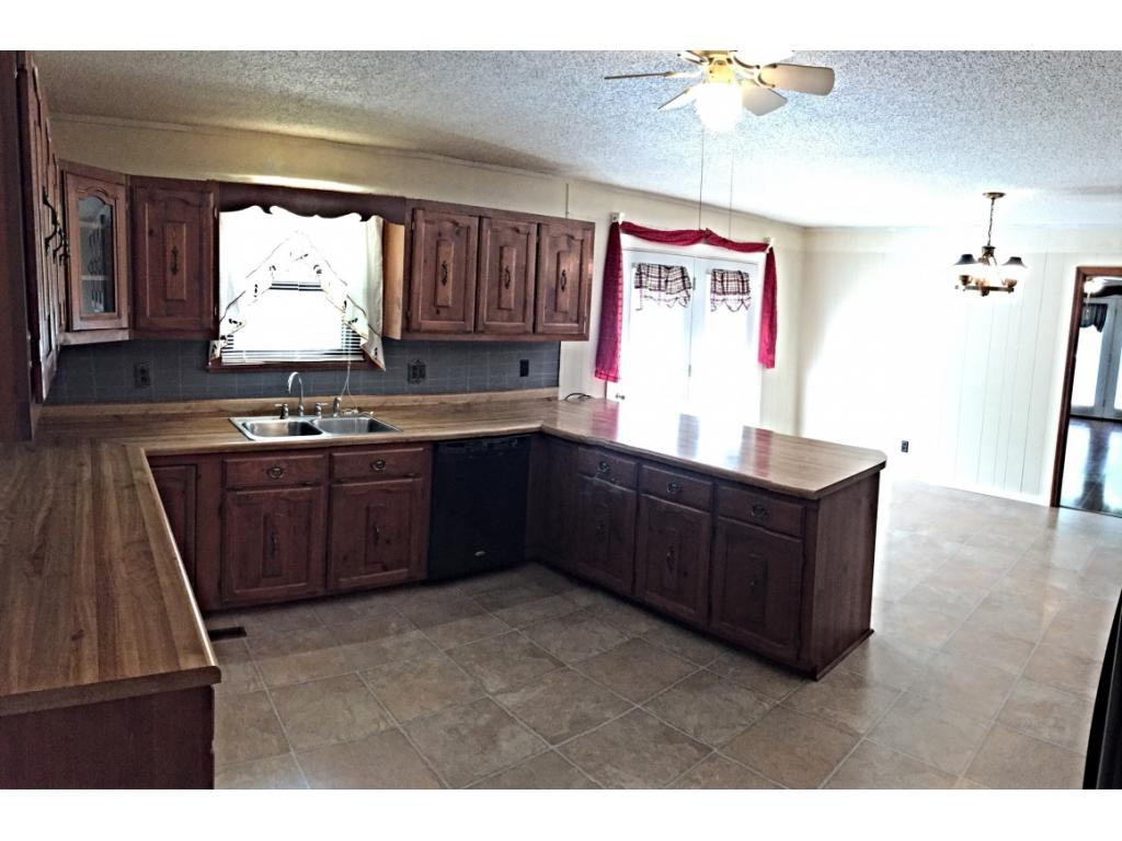 128 Winsor Road Erwin, TN 37650 - Photo 9 of 29 Photo 9