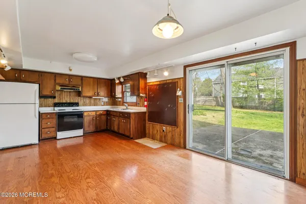 $999,999 | 22 Meadowbrook Avenue, Atlantic Highlands, NJ 07716