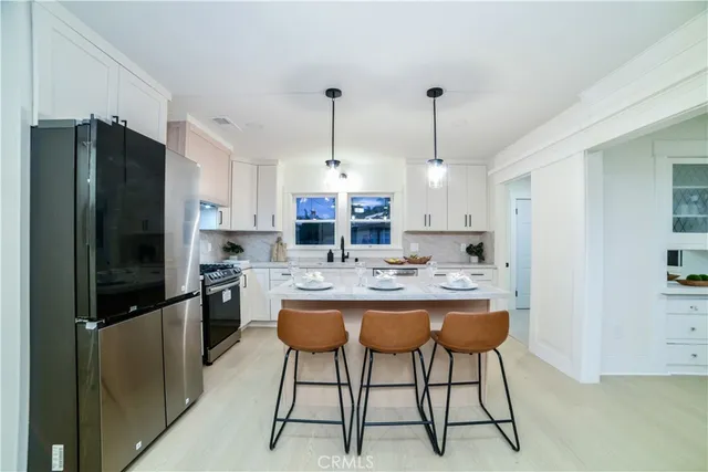 $1,169,900 | 748 North Kenmore Avenue, Los Angeles, CA 90029