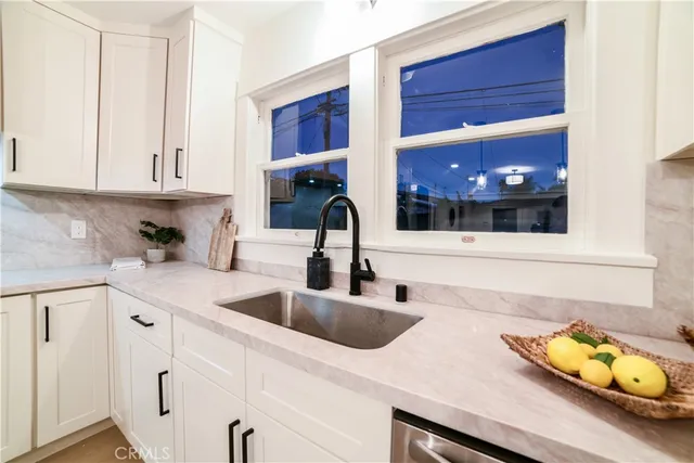 $1,169,900 | 748 North Kenmore Avenue, Los Angeles, CA 90029