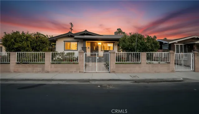 $1,169,900 | 748 North Kenmore Avenue, Los Angeles, CA 90029