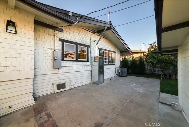 $1,169,900 | 748 North Kenmore Avenue, Los Angeles, CA 90029
