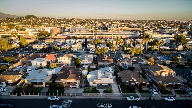 $1,169,900 | 748 North Kenmore Avenue, Los Angeles, CA 90029