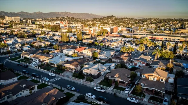 $1,169,900 | 748 North Kenmore Avenue, Los Angeles, CA 90029