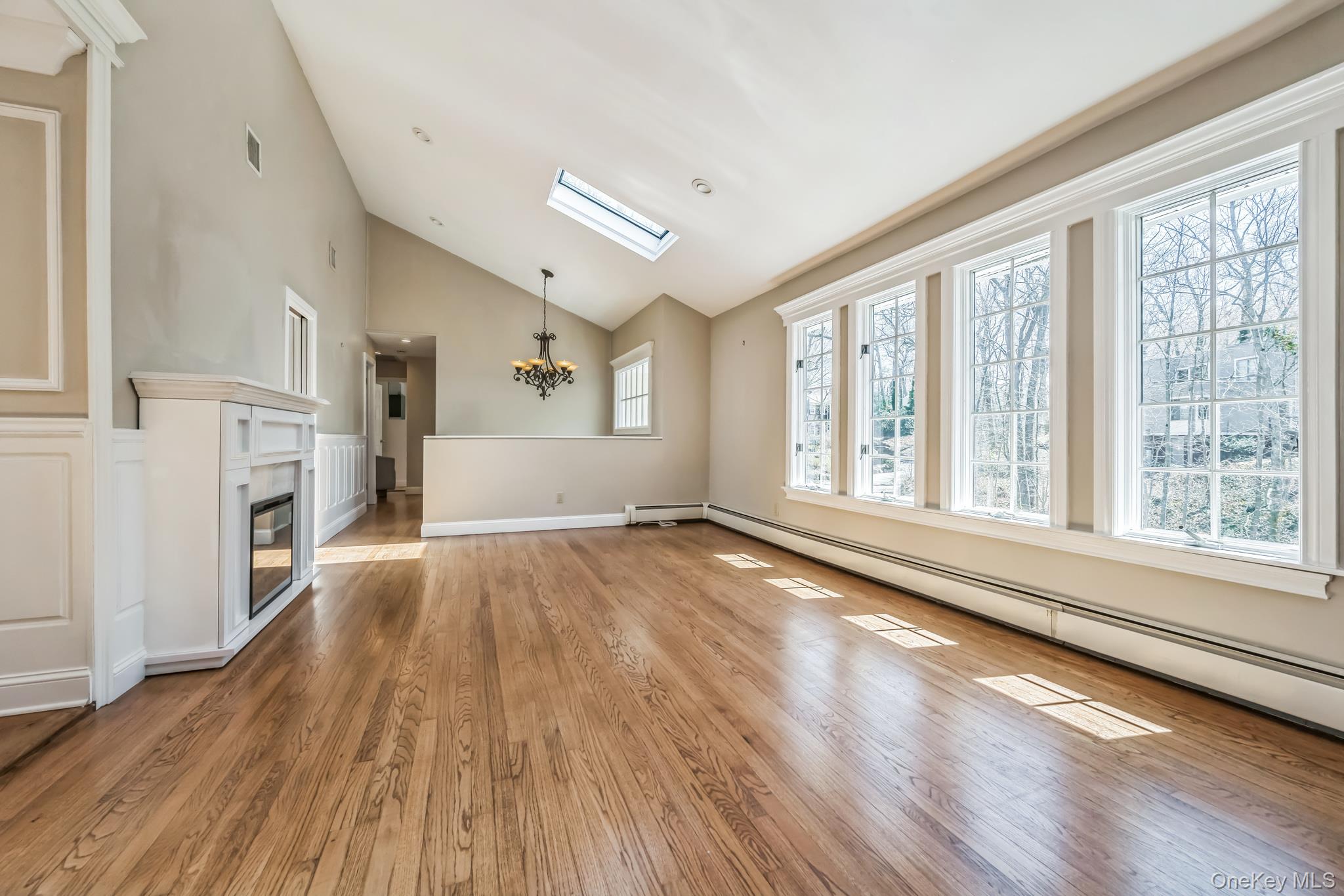 3 Glen Way Cold Spring Harbor, NY 11724 - Photo 4 of 34