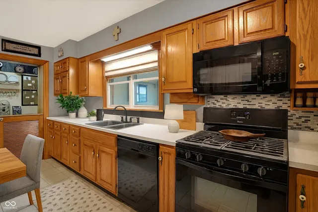 $229,000 | 307 Winfield Street, Greenfield, IN 46140