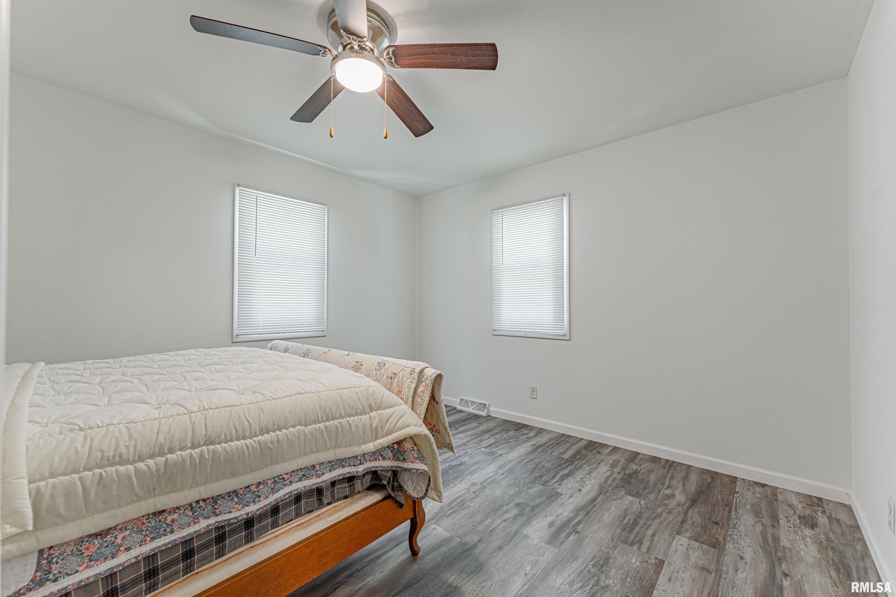 305 Kennedy Road Elkhart, IL 62634 - Photo 13 of 22
