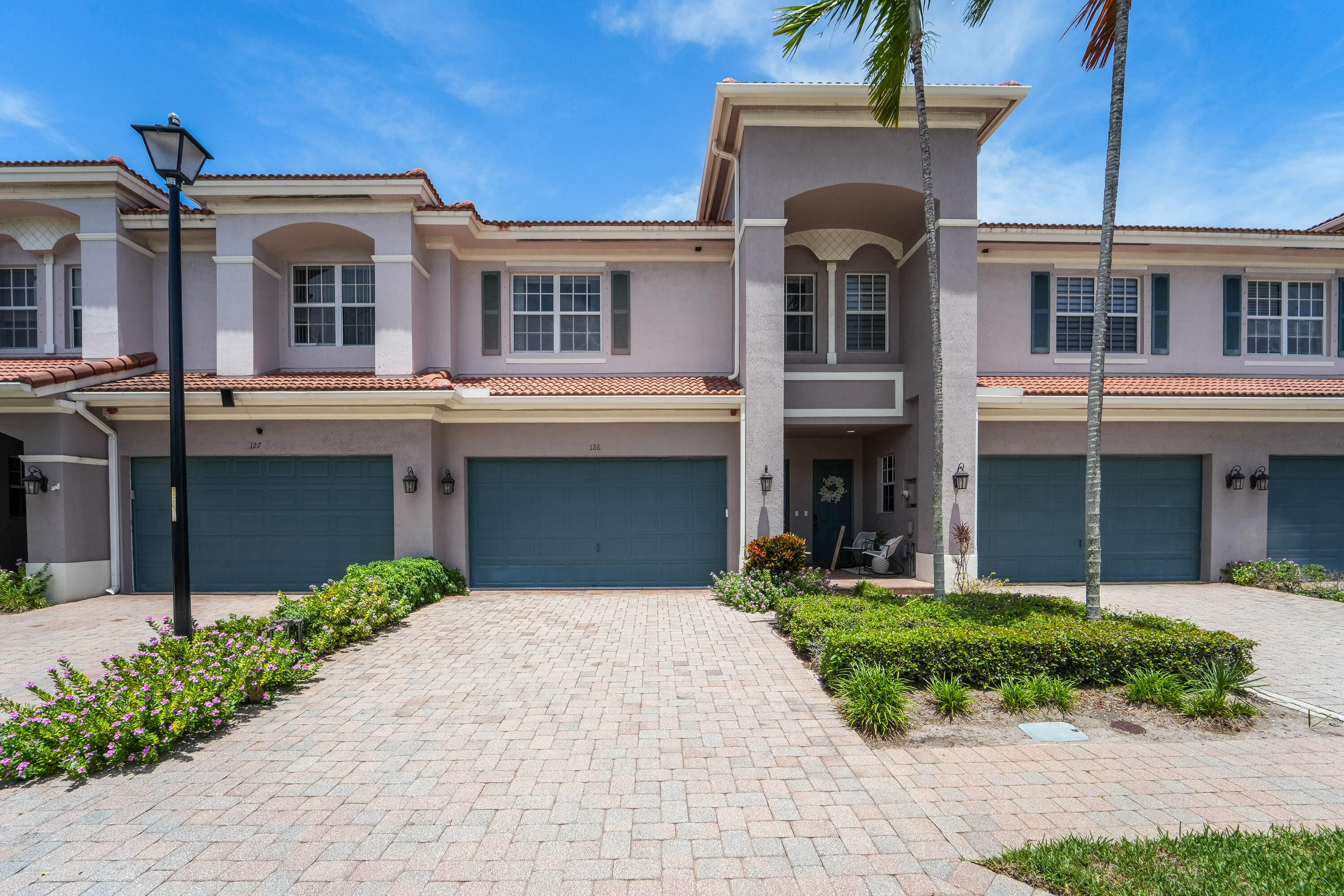 126 Lancaster Road Boynton Beach, FL 33426 - Photo 1 of 43 Carriage pointe-6