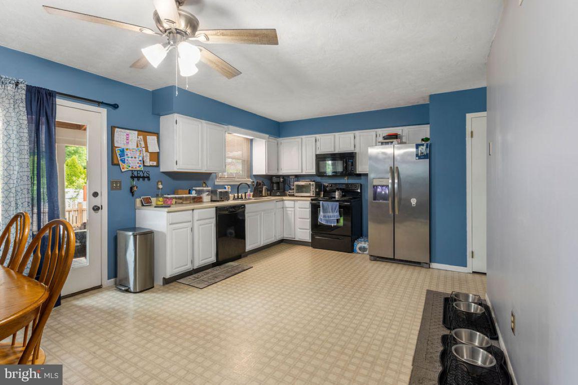 228 Georgetown Court Hanover, PA 17331 - Photo 7 of 26