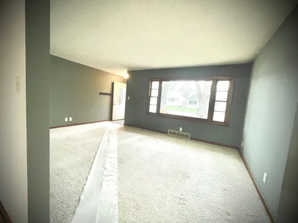 $173,500 | 1103 Amelia Avenue, Albert Lea, MN 56007