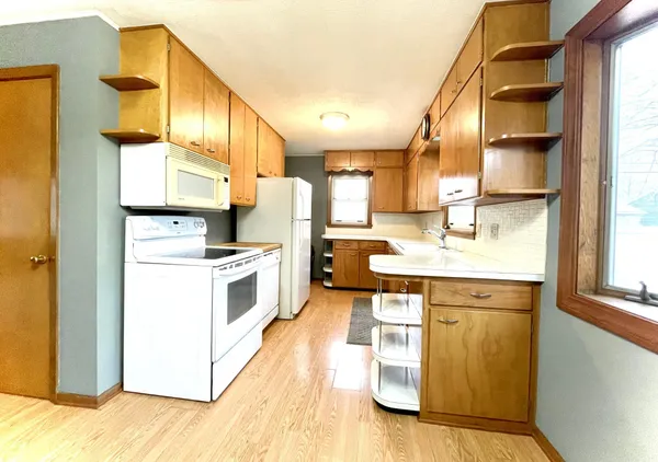 $173,500 | 1103 Amelia Avenue, Albert Lea, MN 56007