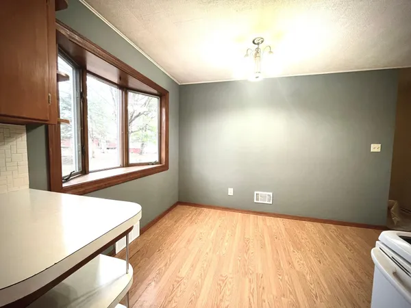 $173,500 | 1103 Amelia Avenue, Albert Lea, MN 56007