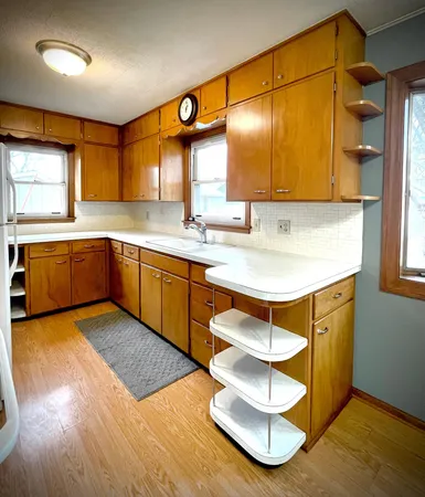 $173,500 | 1103 Amelia Avenue, Albert Lea, MN 56007