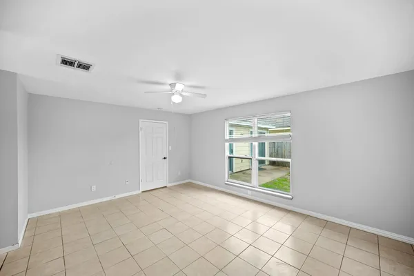 $1,895 | 6214 Gladewell Drive, Houston, TX 77072