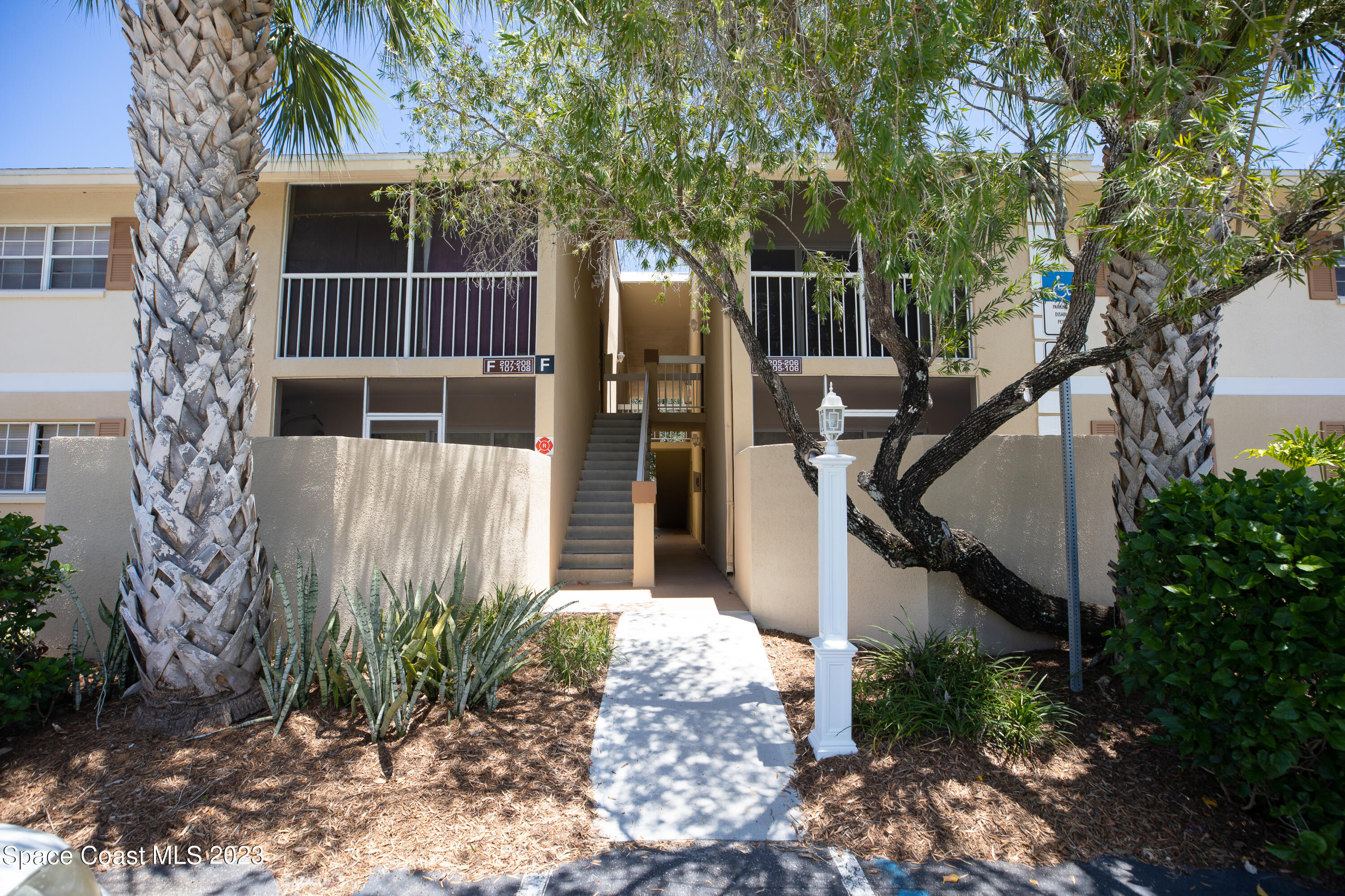 1698 Sunny Brook Ln Unit G106  