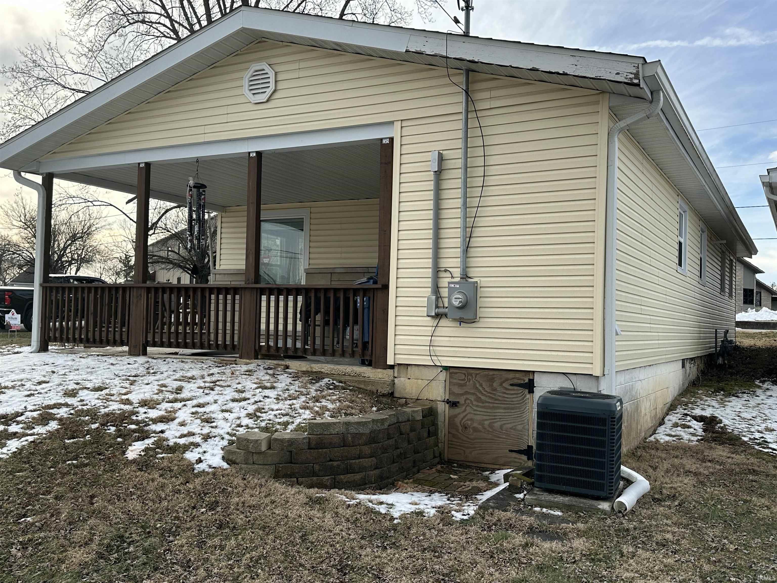 1815 P Street Bedford, IN 47421 - Photo 5 of 32 Gallery Image 5