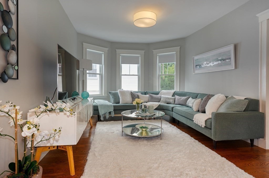 26 Park Road, Unit 2 Belmont, MA 02478 - Photo 2 of 26