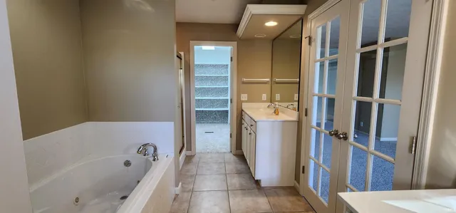 $389,900 | 2807 Langston Drive, Evansville, IN 47725