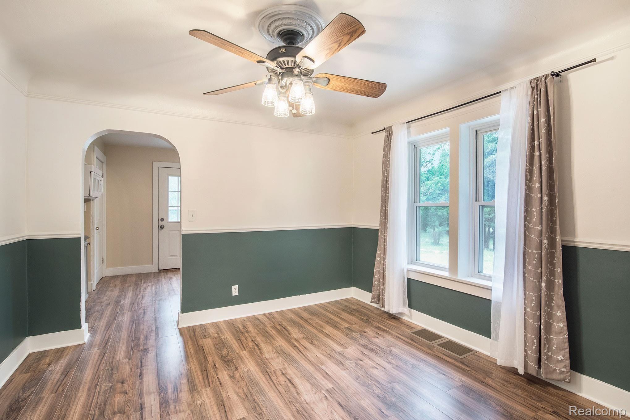 1290 Bowers Road Lapeer, MI 48446 - Photo 11 of 39 11.jpg