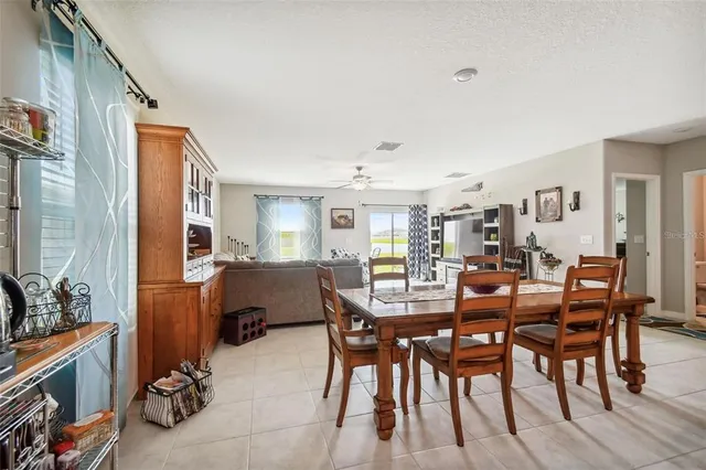 a view of a livingroom and dining room