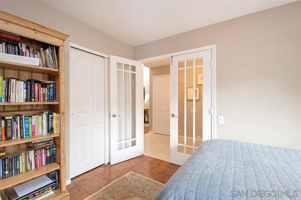 2224 Caminito Cabala La Jolla, CA 92037 - Photo 22 of 36 a view of room with a book shelf