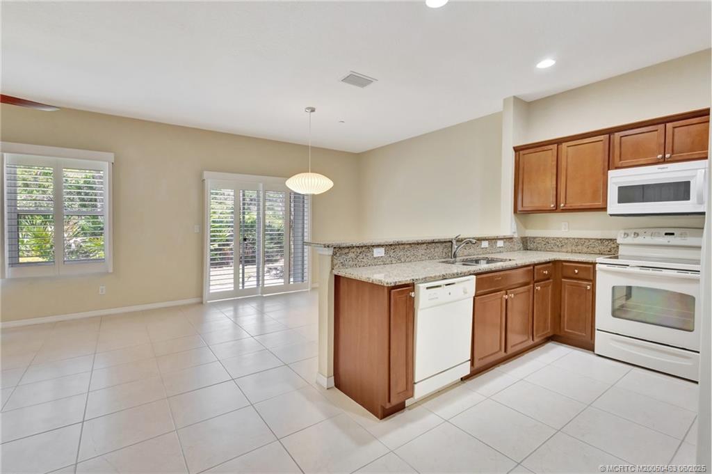 144 Southwest Otter Run Place Stuart, FL 34997 - Photo 3 of 20 Gallery Image 3