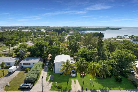 $500,000 | 329-63 Court Gulf Court, Marathon, FL 33050