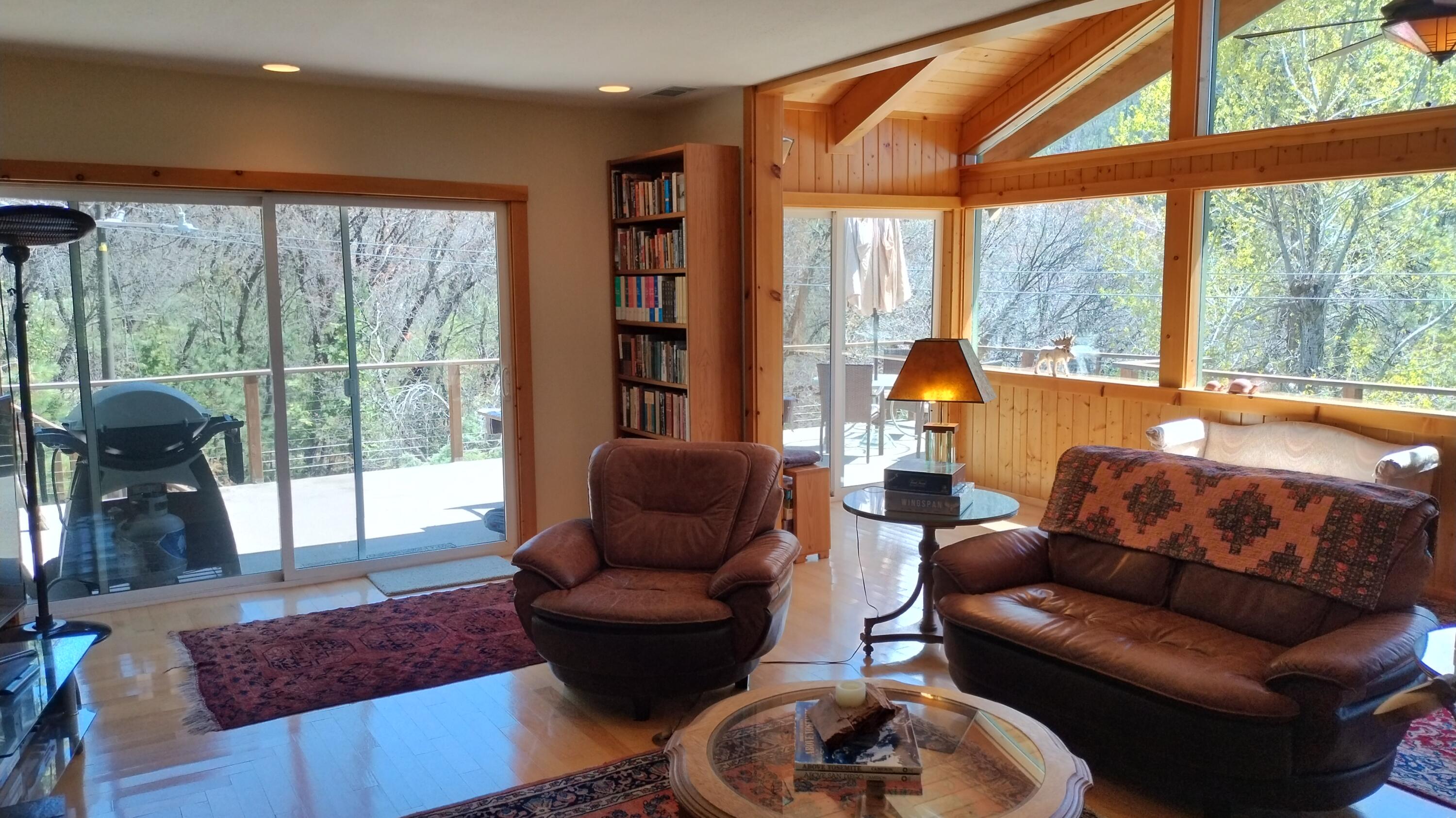 339 View Drive Springville, CA 93265 - Photo 12 of 109 14-Great room looking at two sliders to