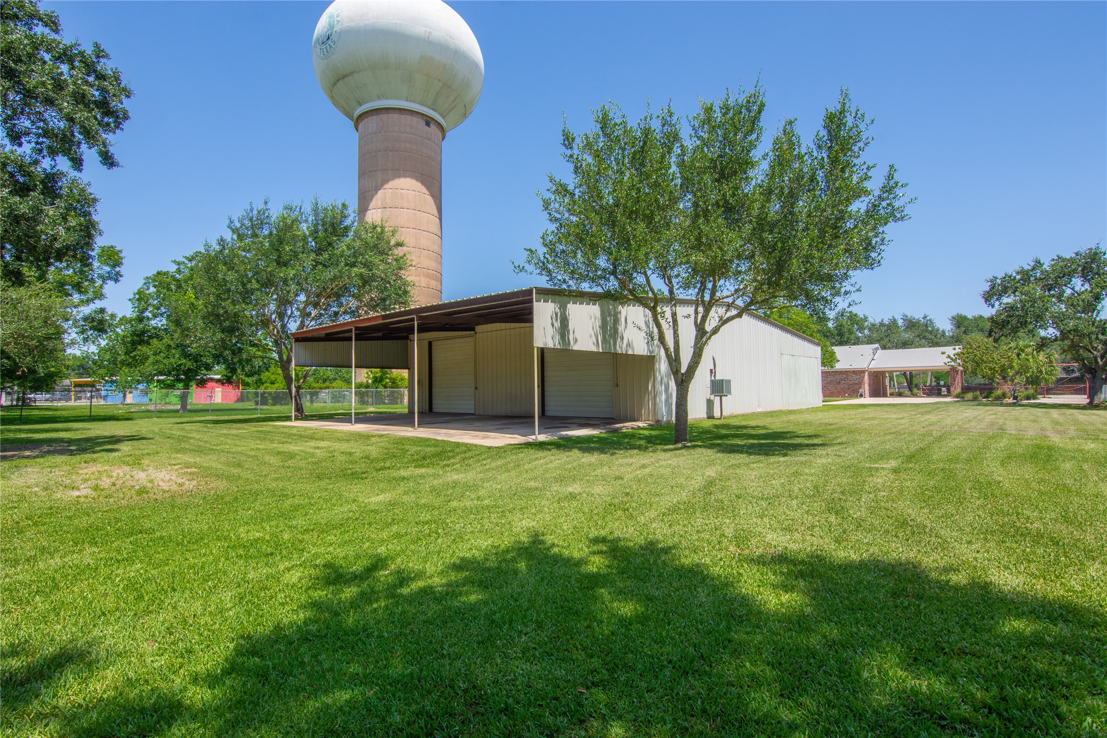 1112 Crenshaw Road Pasadena, TX 77504 - Photo 41 of 50 From the left back corner of yard - looking towards the house.