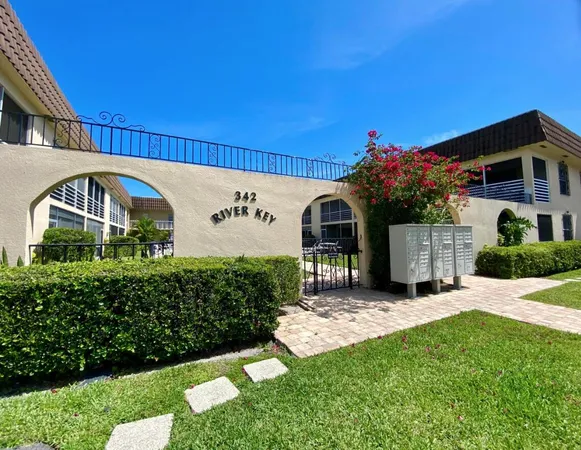$1,975 | 342 Southwind Drive, Unit 222, North Palm Beach, FL 33408
