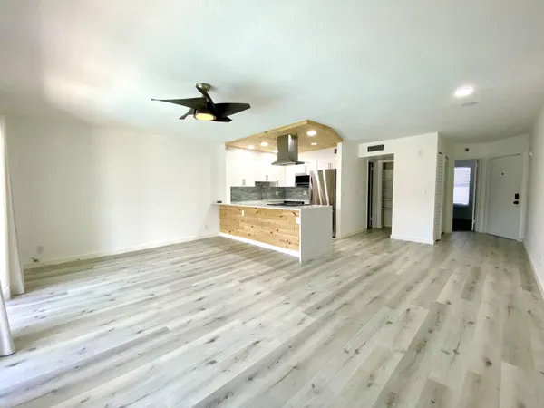 $1,975 | 342 Southwind Drive, Unit 222, North Palm Beach, FL 33408