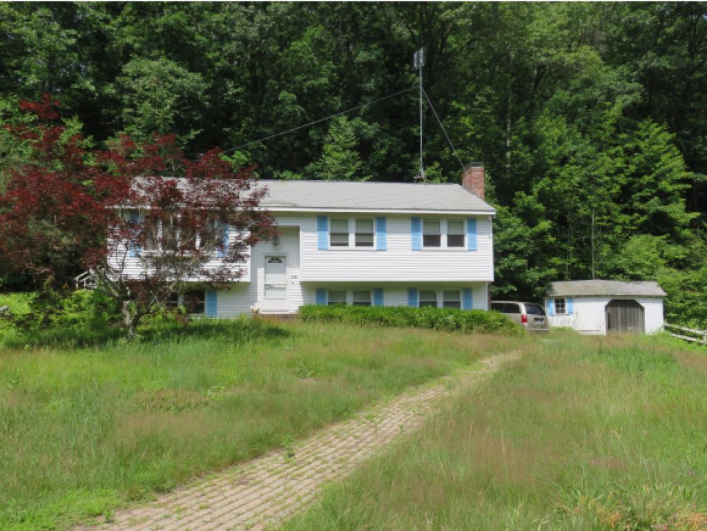 112 Goodhue Road Derry, NH 03038 - Photo 1 of 11
