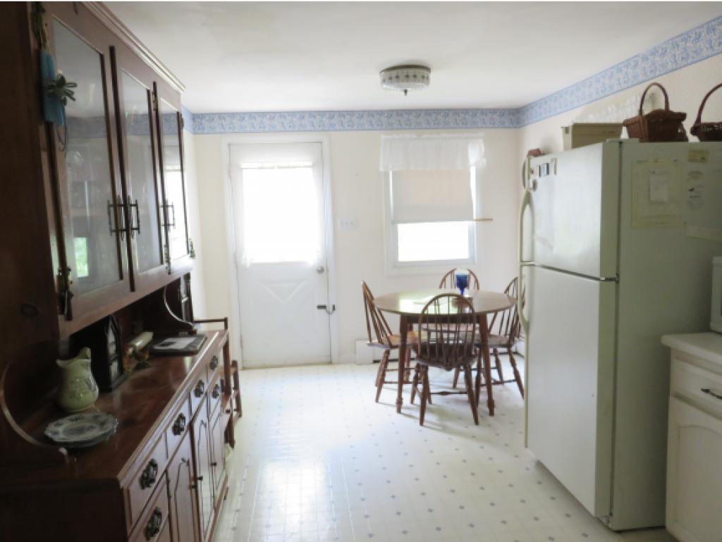 112 Goodhue Road Derry, NH 03038 - Photo 5 of 11
