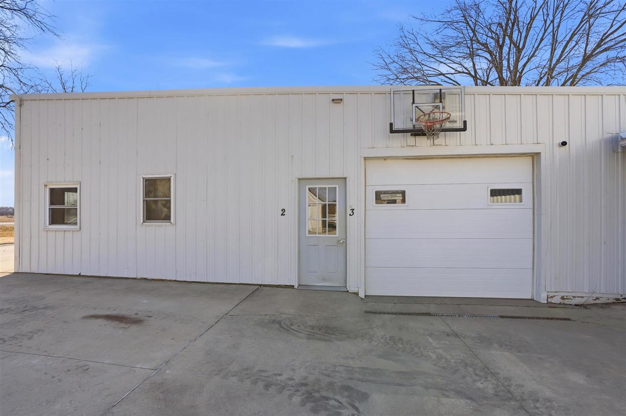1304 Angle Road Southwest Kalona, IA 52247 - Photo 51 of 74 Gallery Image 51