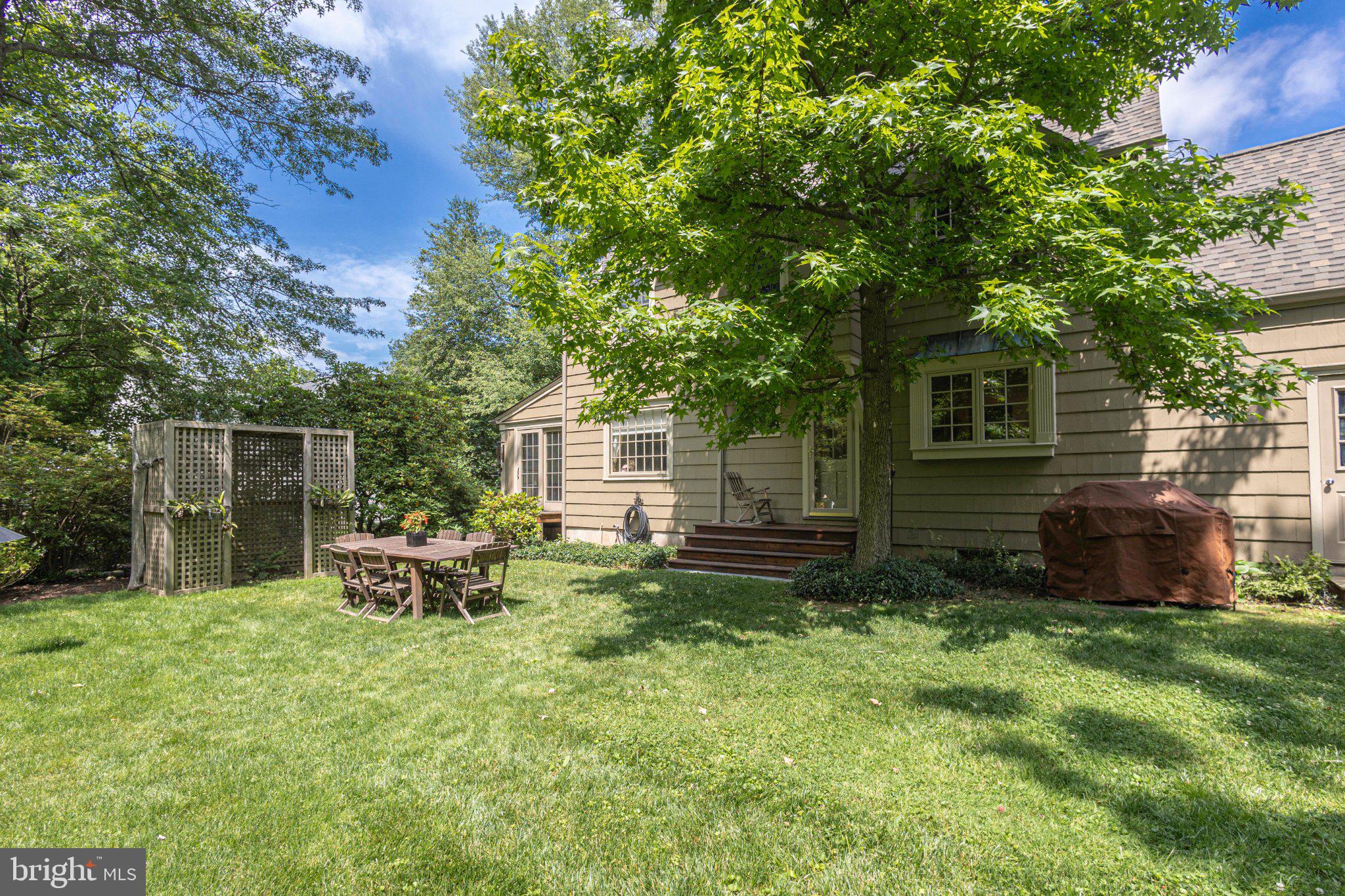 10 Effingham Road Yardley, PA 19067 - Photo 56 of 68 Exterior Back