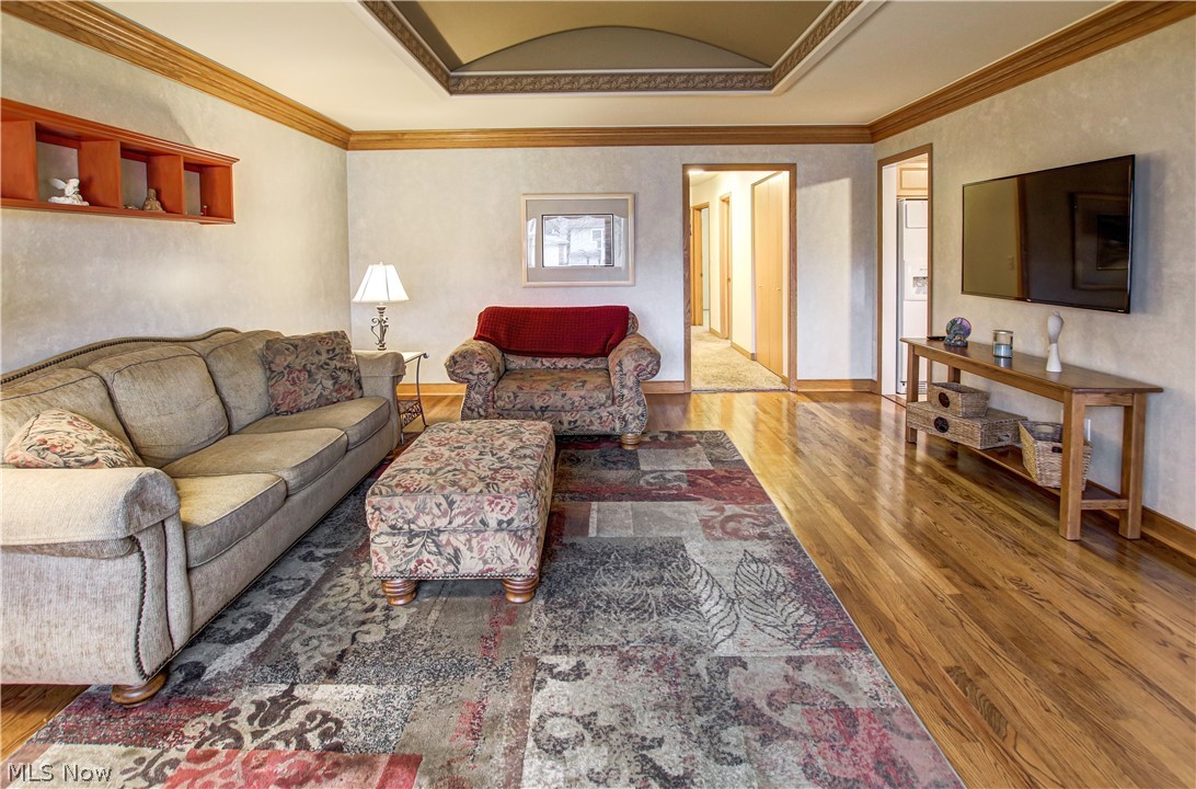32301 Knobel Road Willowick, OH 44095 - Photo 4 of 35