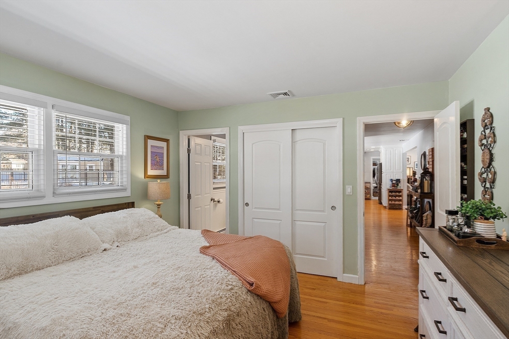 37 Chandler Road Andover, MA 01810 - Photo 18 of 37 Gallery Image 18