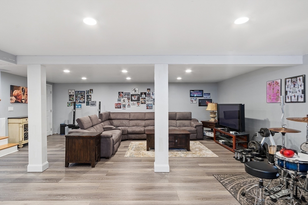 37 Chandler Road Andover, MA 01810 - Photo 24 of 37 Gallery Image 24