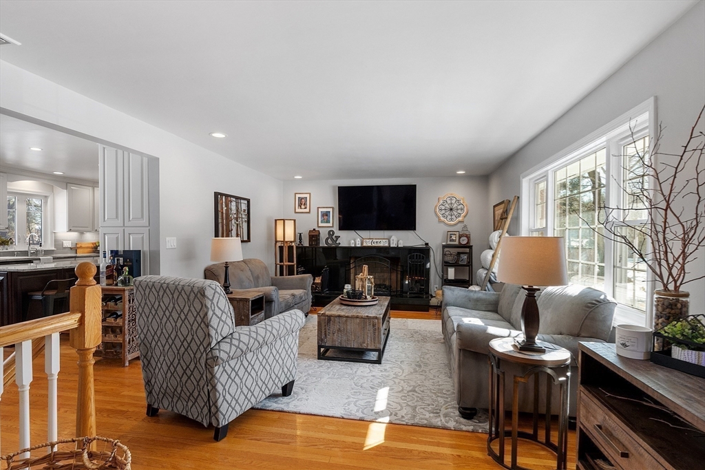 37 Chandler Road Andover, MA 01810 - Photo 10 of 37 Gallery Image 10